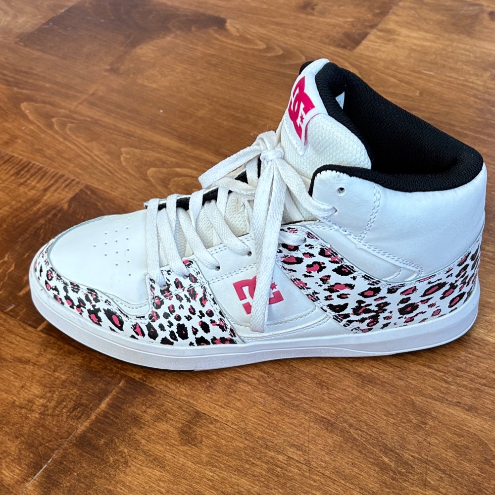 DC White and Pink Patterned Sneakers - Picture 3 of 6